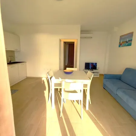Affittimoderni Trinita Di Agultu View Apartmán *